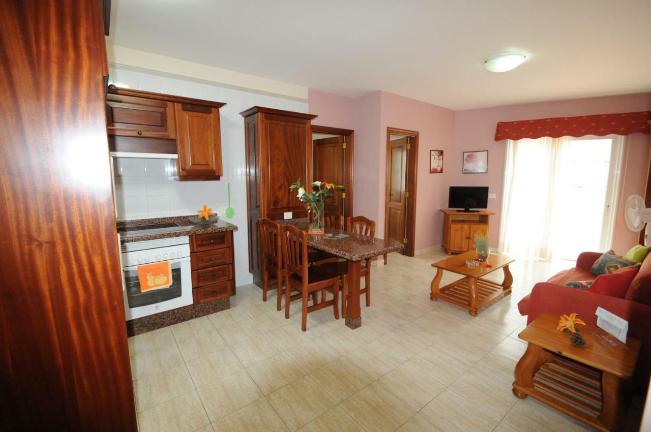 Apartamentos Edalmar Frontera Bagian luar foto